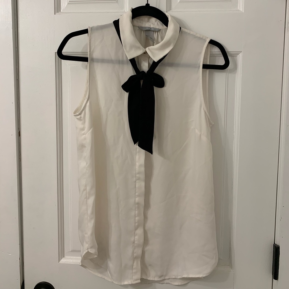 H&M Sleeveless Blouse With Bow Detail Sz 8